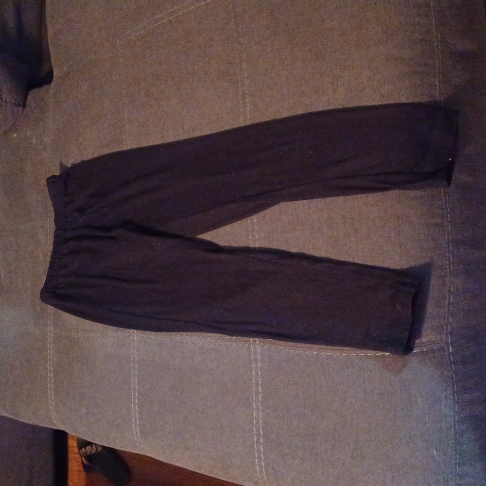 Black leggings